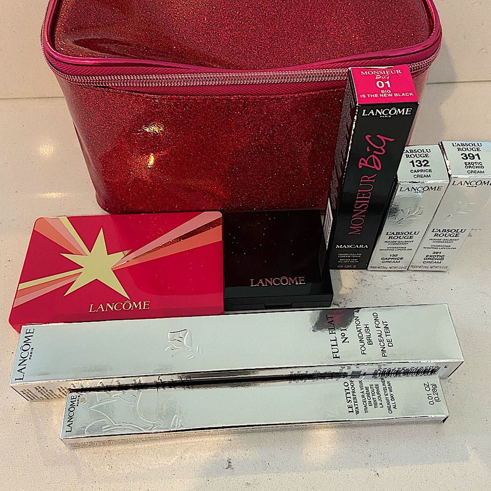 NWT LANCOME BEAUTY KIT 💖